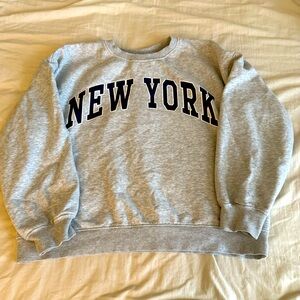 H&M Gray New York Sweatshirt